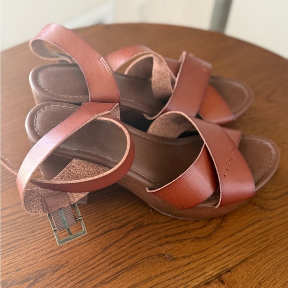 Universal Thread Shoes - Universal Thread Heels